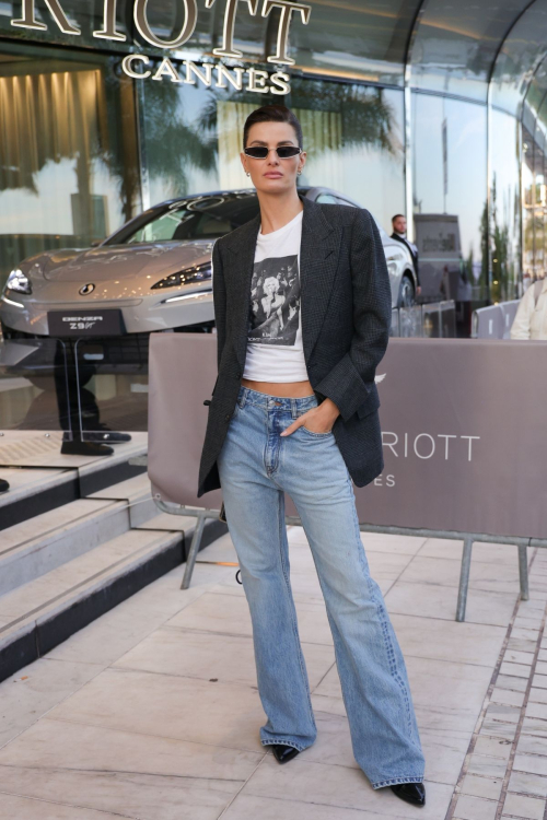 Isabeli Fontana Out and About in Cannes, May 2025 5