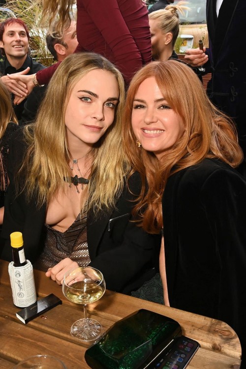Isla Fisher at Ocean With David Attenborough Premiere, May 2025 2