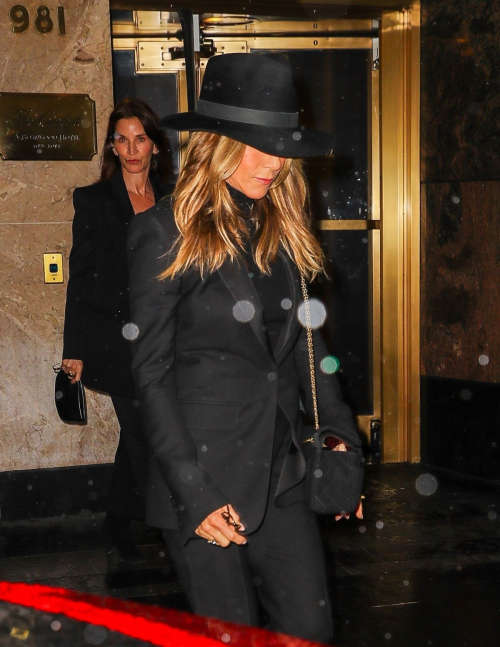 Jennifer Aniston and Jason Bateman in NYC, May 2025 4