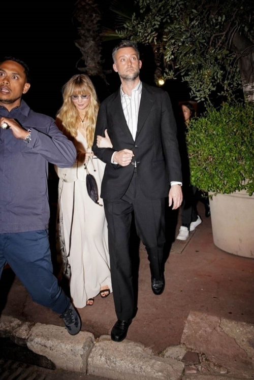 Jennifer Lawrence and Cooke Maroney in Cannes, May 2025 6