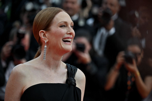 Julianne Moore at Phoenician Scheme Cannes Premiere, May 2025 2