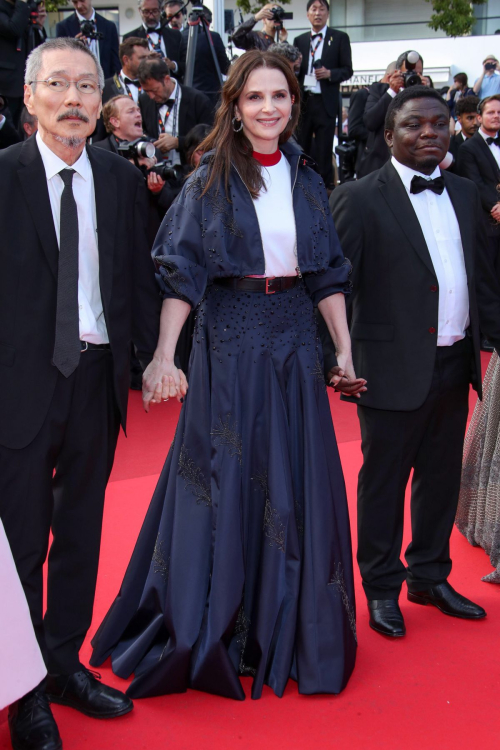 Juliette Binoche at Cannes Film Festival Closing, May 2025 3