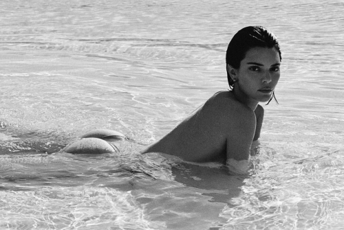 Kendall Jenner for Calzedonia Summer Look, May 2025 5