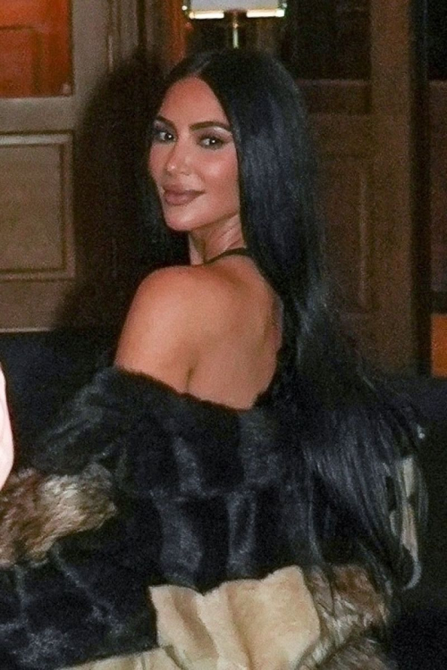 Kim Kardashian and Kris Jenner at Ritz Hotel, May 2025 3