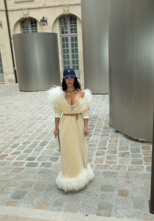 Kim Kardashian Out and About in Paris, May 2025 5