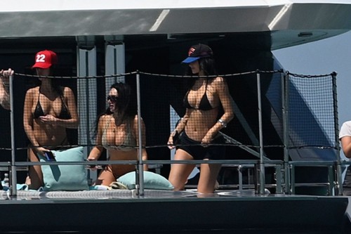 Kylie Jenner in Bikini at F1 Weekend in Miami, May 2025 2