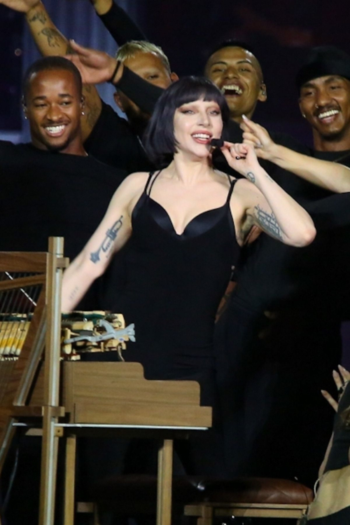 Lady Gaga Conducting a Soundcheck at Copacabana Beach, May 2025 6