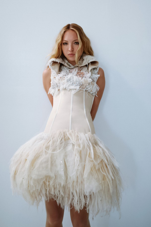 Lila Grace Moss for Vogue Australia, June 2025 6