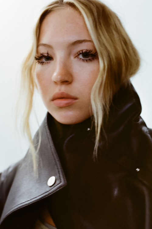 Lila Grace Moss for Vogue Australia, June 2025 8