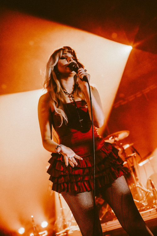 Luvcat Performs at Botanique, Brussels, April 2025 1