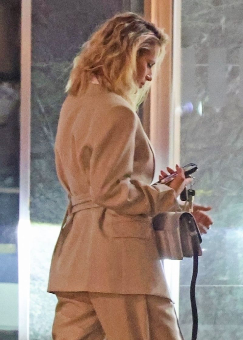 Michelle Hunziker Arrives at Her Home, May 2025 4