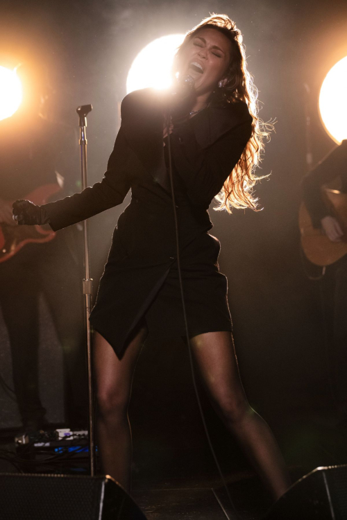 Miley Cyrus’s Memorable Appearance on Jimmy Kimmel Live — May 2025 4