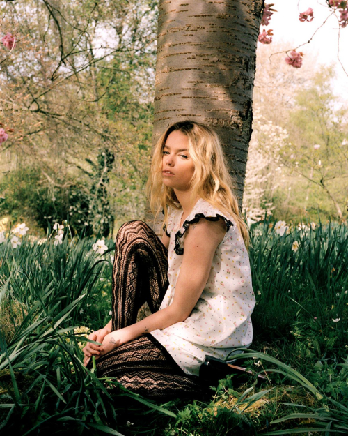 Milly Alcock for Elle Australia feature, June 2025 10