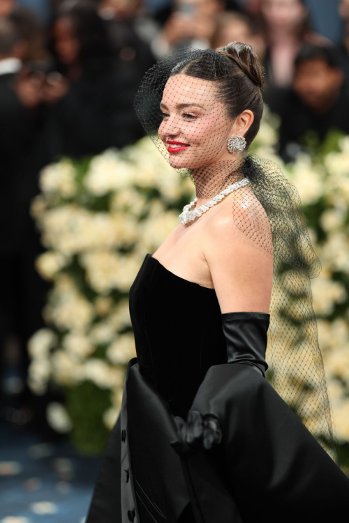 Miranda Kerr at 2025 Met Gala in NYC, May 2025 6