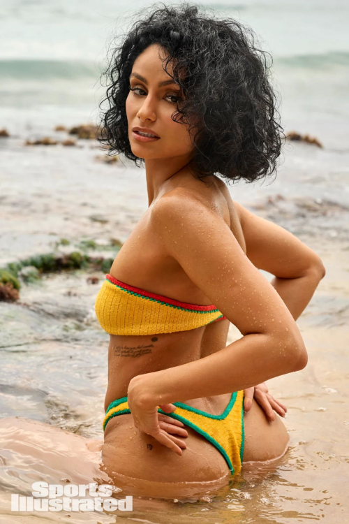 Nazanin Mandi for Sports Illustrated Swimsuit, May 2025 34
