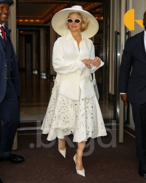Pamela Anderson Out and About in New York, May 2025 3