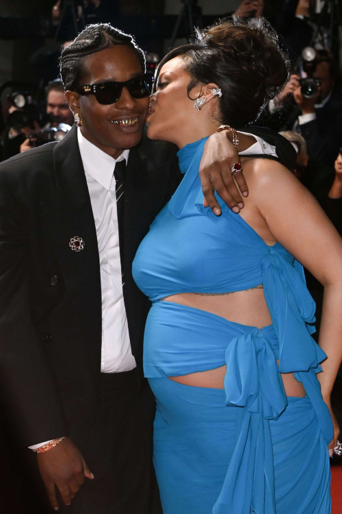 Pregnant Rihanna at Highest 2 Lowest Red Carpet, May 2025 4