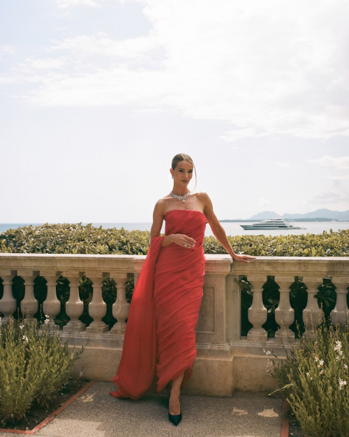 Rosie Huntington-Whiteley for Tiffany Photoshoot, May 2025 7