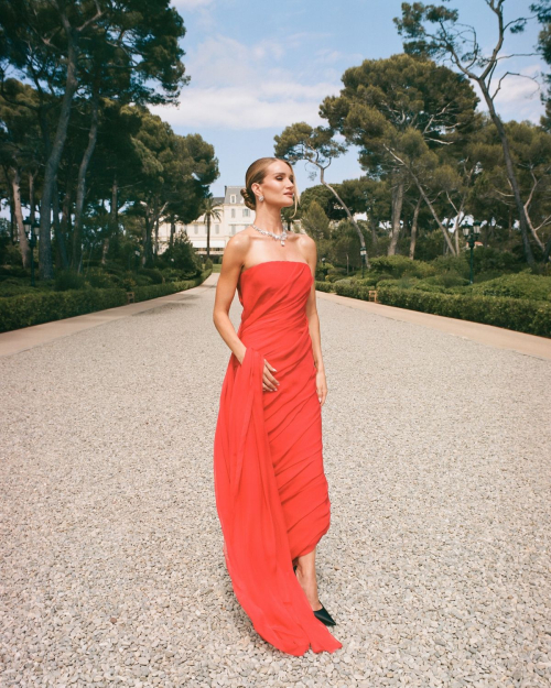 Rosie Huntington-Whiteley for Tiffany Photoshoot, May 2025 8