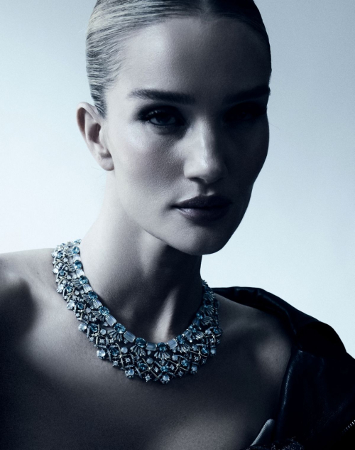 Rosie Huntington-Whiteley in Harper’s Bazaar, June 2025 1
