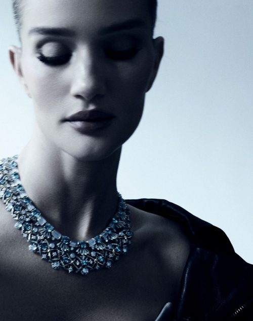 Rosie Huntington-Whiteley in Harper’s Bazaar, June 2025 8