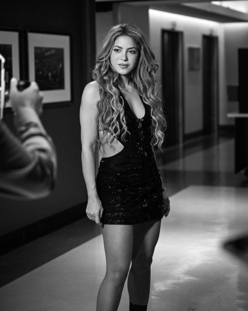 Shakira at Tonight Show Jimmy Fallon, May 2025 1
