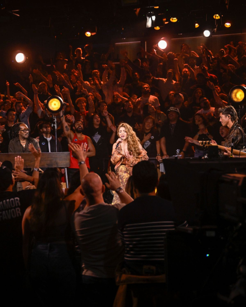 Shakira Performs at Tonight Show Starring Jimmy Fallon, May 2025 4