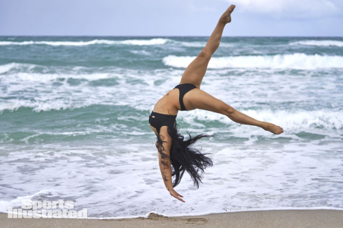 Sunisa Lee in Sports Illustrated Swimsuit, May 2025 22