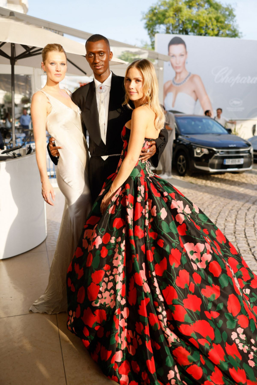 Toni Garrn and Claire Holt Leave Hotel Martinez, May 2025 6