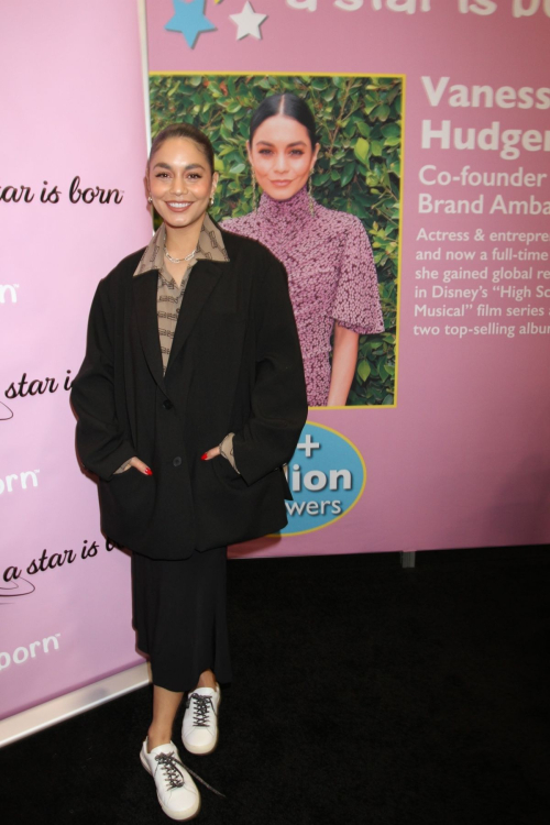 Vanessa Hudgens Promotes A Star is Born Brand at Licensing Expo, May 2025 3