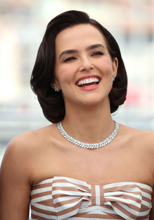 Zoey Deutch at New Wave Photocall Cannes, May 2025
