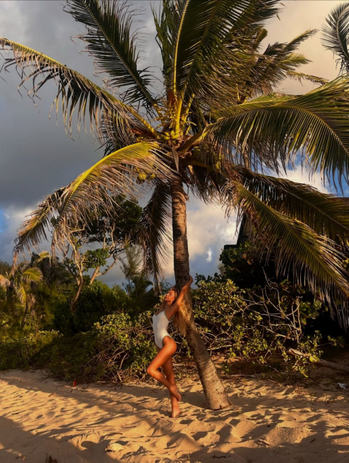 Alexis Ren in RVCA Summer Collection, June 2025 4