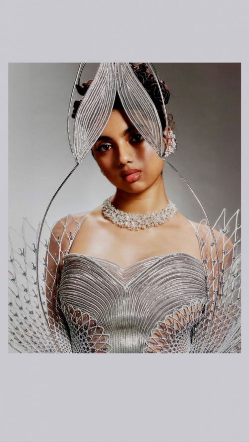 Avantika for Elle India Feature, June 2025 6