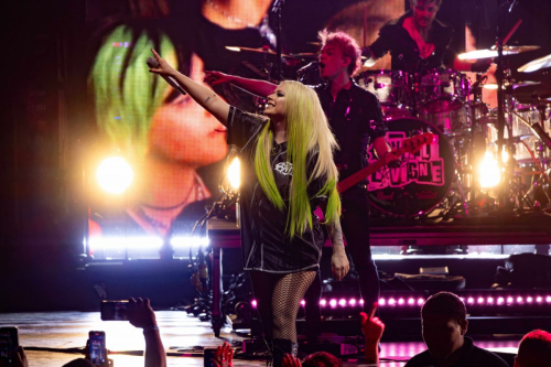 Avril Lavigne on Hits Tour in Hollywood, June 2025 1