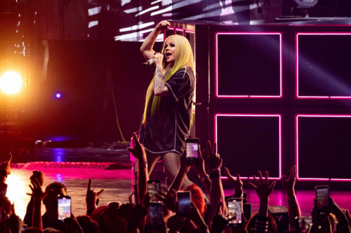 Avril Lavigne on Hits Tour in Hollywood, June 2025 3