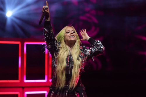 Avril Lavigne Performs at Empower Amphitheater, May 2025 1
