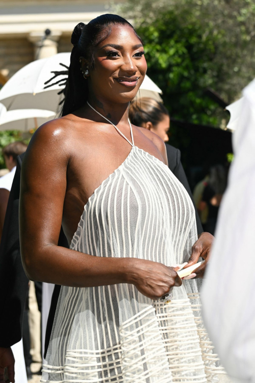 Aya Nakamura at Jacquemus Fashion Show, June 2025 6