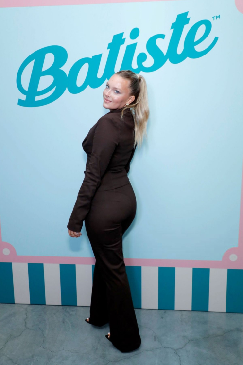 Camille Kostek at SI Swimsuit Social Club, May 2025 6