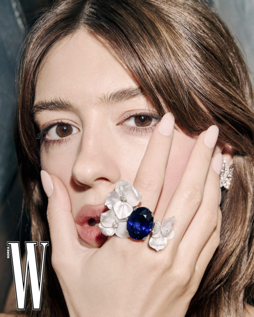 Daisy Edgar-Jones in W Magazine Korea, July 2025 11