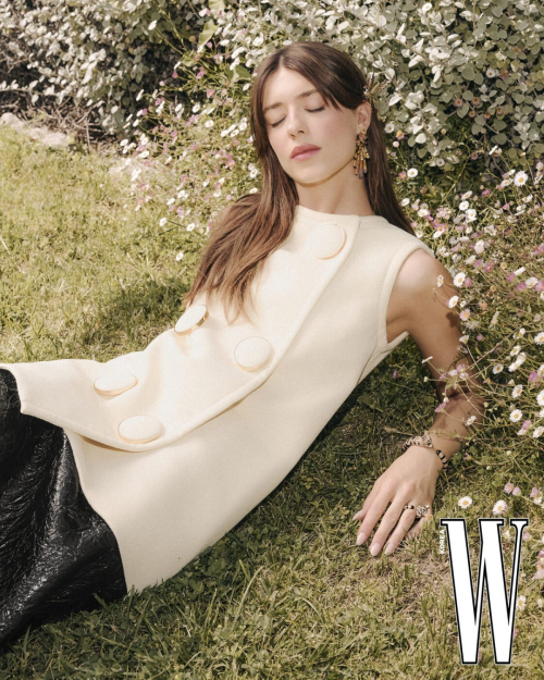 Daisy Edgar-Jones in W Magazine Korea, July 2025 1