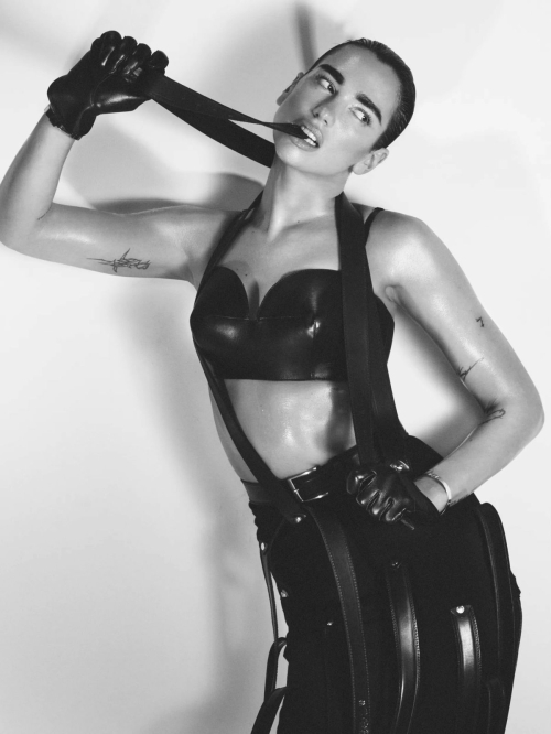 Dua Lipa for Vogue UK, June 2025 9