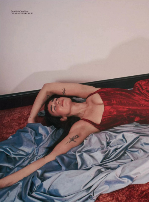 Dua Lipa in Vogue British, June 2025 12