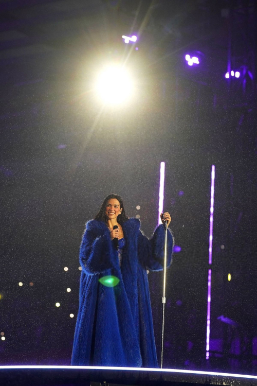 Dua Lipa performs in Liverpool, June 2025 1