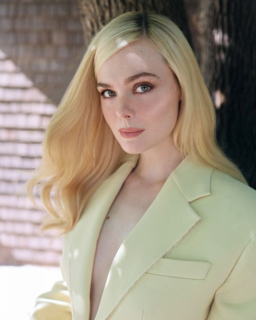 Elle Fanning instagram photos, June 2025 4