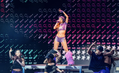 Emilia Mernes performs in Marbella, June 2025 7