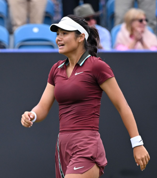 Emma Raducanu at Eastbourne Open, June 2025 5