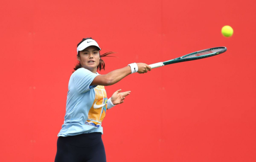 Emma Raducanu at HSBC Practice in London, June 2025 3
