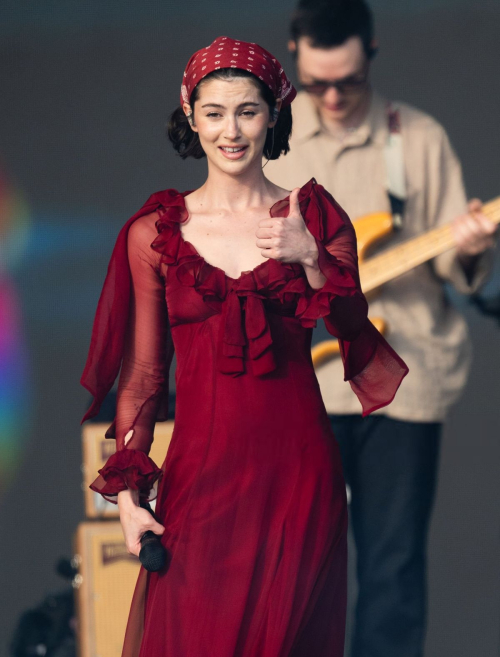 Gracie Abrams Performs at Glastonbury, June 2025 3