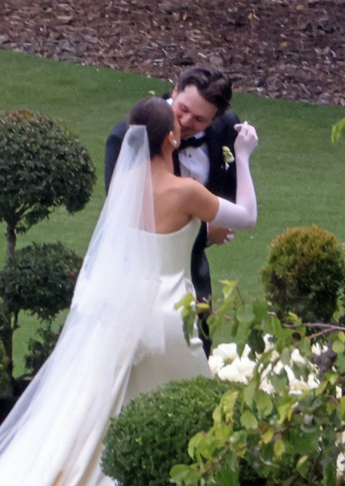 Hailee Steinfeld Wedding Celebration, May 2025 3