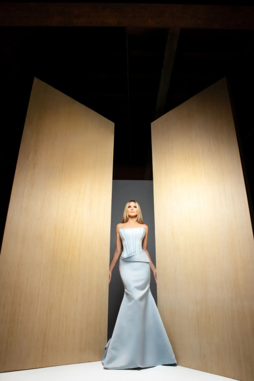 Heidi Klum for Christian Siriano Resort, June 2025 4
